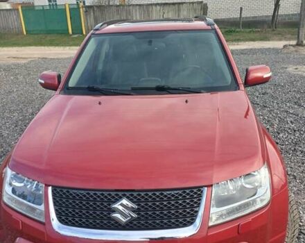 Красный Сузуки Гранд Витара, объемом двигателя 2.39 л и пробегом 100 тыс. км за 10500 $, фото 2 на Automoto.ua