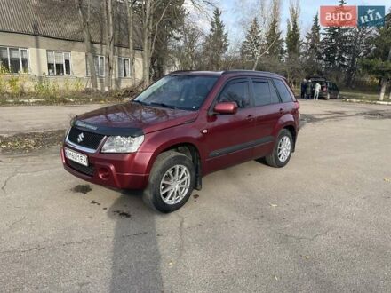 Сузукі Гранд Вітара 2005 у Коростышеве на Automoto.ua Червоний Сузукі Гранд Вітара, об'ємом двигуна 2 л та пробігом 309 тис. км за 6600 $, фото 1 на Automoto.ua