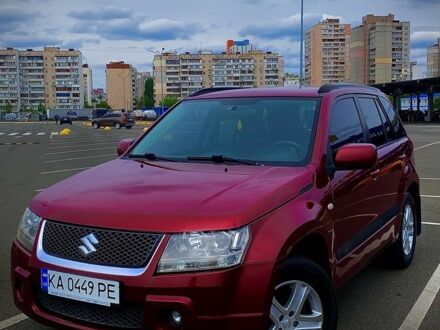 Сузукі Гранд Вітара 2006 у Києві на Automoto.ua Червоний Сузукі Гранд Вітара, об'ємом двигуна 2 л та пробігом 127 тис. км за 7800 $, фото 1 на Automoto.ua