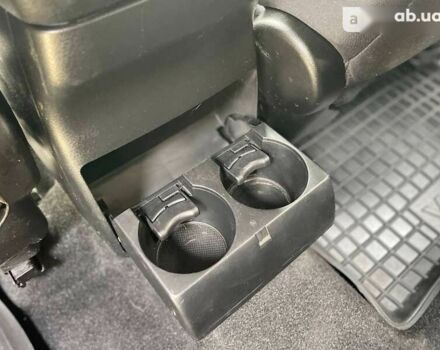 Сузукі Гранд Вітара, об'ємом двигуна 2 л та пробігом 148 тис. км за 8990 $, фото 26 на Automoto.ua