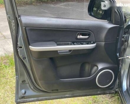 Сузукі Гранд Вітара, об'ємом двигуна 2 л та пробігом 148 тис. км за 8990 $, фото 12 на Automoto.ua