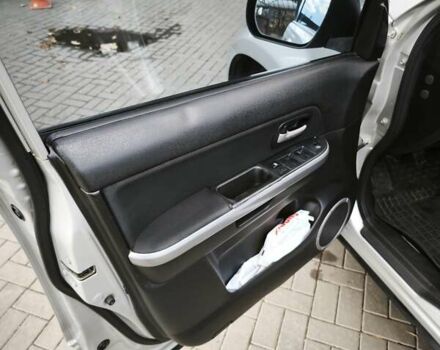 Сузуки Гранд Витара 2007 в Хмельницком на Automoto.ua Сузуки Гранд Витара, объемом двигателя 2 л и пробегом 316 тыс. км за 5800 $, фото 9 на Automoto.ua
