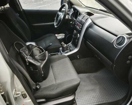 Сузуки Гранд Витара 2007 в Хмельницком на Automoto.ua Сузуки Гранд Витара, объемом двигателя 2 л и пробегом 316 тыс. км за 5800 $, фото 12 на Automoto.ua