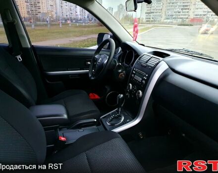 Сузуки Гранд Витара, объемом двигателя 2 л и пробегом 250 тыс. км за 7500 $, фото 5 на Automoto.ua