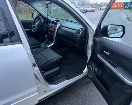 Сузуки Гранд Витара, объемом двигателя 2 л и пробегом 306 тыс. км за 5450 $, фото 9 на Automoto.ua