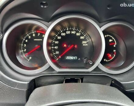 Сузукі Гранд Вітара, об'ємом двигуна 2 л та пробігом 209 тис. км за 7500 $, фото 15 на Automoto.ua