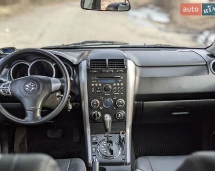 Сузуки Гранд Витара, объемом двигателя 2.4 л и пробегом 200 тыс. км за 10700 $, фото 9 на Automoto.ua