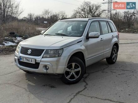 Сузуки Гранд Витара 2012 в Днепре (Днепропетровске) на Automoto.ua Сузуки Гранд Витара, объемом двигателя 2.4 л и пробегом 200 тыс. км за 10700 $, фото 1 на Automoto.ua