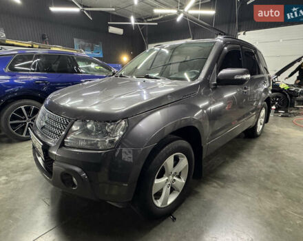 Сірий Сузукі Гранд Вітара, об'ємом двигуна 2.4 л та пробігом 136 тис. км за 8700 $, фото 3 на Automoto.ua