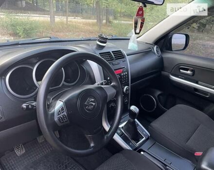 Сірий Сузукі Гранд Вітара, об'ємом двигуна 2.4 л та пробігом 136 тис. км за 8700 $, фото 18 на Automoto.ua