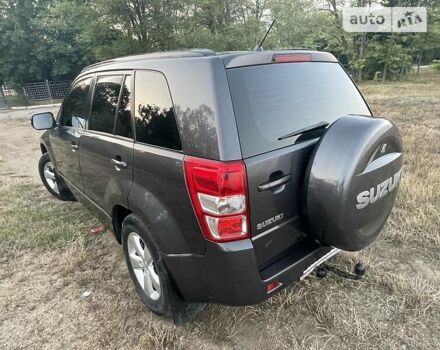 Сірий Сузукі Гранд Вітара, об'ємом двигуна 2.4 л та пробігом 136 тис. км за 9300 $, фото 12 на Automoto.ua