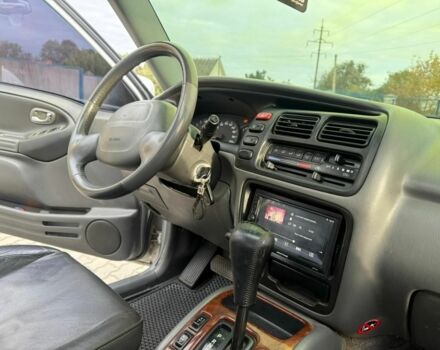 Серый Сузуки Гранд Витара, объемом двигателя 2.7 л и пробегом 320 тыс. км за 6500 $, фото 3 на Automoto.ua