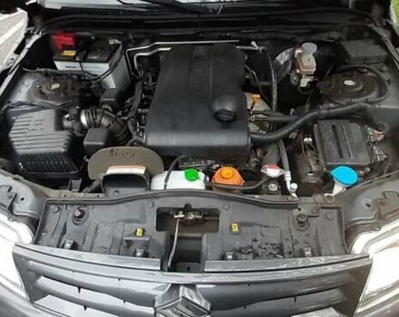 Серый Сузуки Гранд Витара, объемом двигателя 2.4 л и пробегом 75 тыс. км за 15000 $, фото 3 на Automoto.ua