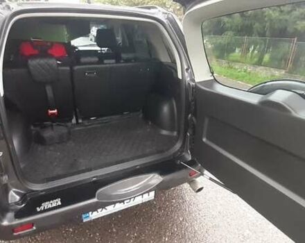 Серый Сузуки Гранд Витара, объемом двигателя 2.4 л и пробегом 75 тыс. км за 15000 $, фото 4 на Automoto.ua