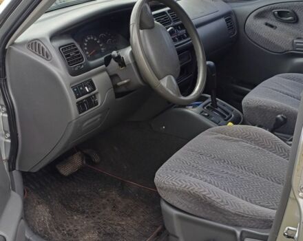 Серый Сузуки Гранд Витара, объемом двигателя 2.5 л и пробегом 250 тыс. км за 5000 $, фото 4 на Automoto.ua