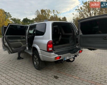 Серый Сузуки Гранд Витара, объемом двигателя 2.74 л и пробегом 320 тыс. км за 6500 $, фото 3 на Automoto.ua