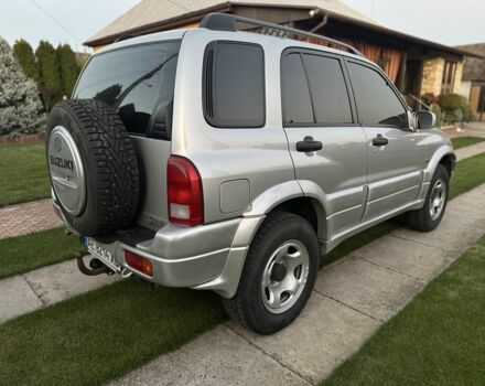 Серый Сузуки Гранд Витара, объемом двигателя 2 л и пробегом 247 тыс. км за 6000 $, фото 3 на Automoto.ua