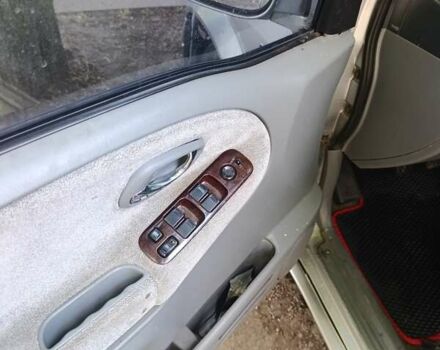 Сірий Сузукі Гранд Вітара, об'ємом двигуна 2.74 л та пробігом 324 тис. км за 6700 $, фото 10 на Automoto.ua