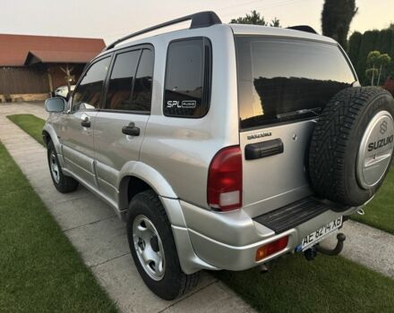 Серый Сузуки Гранд Витара, объемом двигателя 2 л и пробегом 247 тыс. км за 6000 $, фото 5 на Automoto.ua