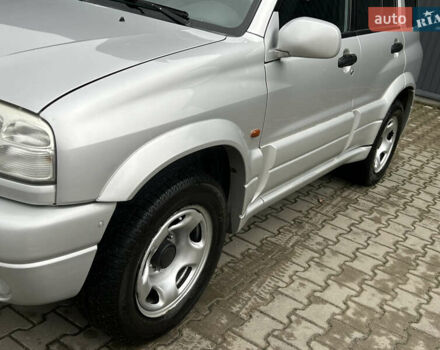 Серый Сузуки Гранд Витара, объемом двигателя 2 л и пробегом 228 тыс. км за 5700 $, фото 12 на Automoto.ua