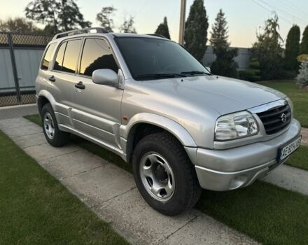 Серый Сузуки Гранд Витара, объемом двигателя 2 л и пробегом 247 тыс. км за 6000 $, фото 2 на Automoto.ua