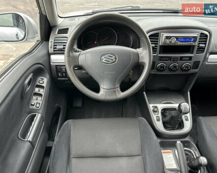 Серый Сузуки Гранд Витара, объемом двигателя 2 л и пробегом 228 тыс. км за 5700 $, фото 22 на Automoto.ua
