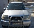Серый Сузуки Гранд Витара, объемом двигателя 2 л и пробегом 240 тыс. км за 5490 $, фото 1 на Automoto.ua