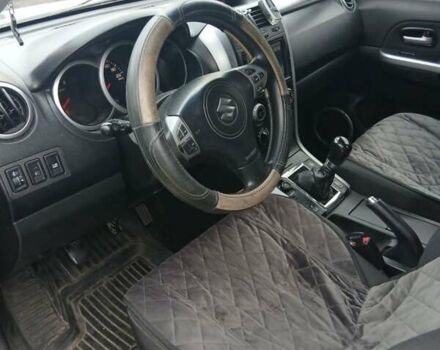 Серый Сузуки Гранд Витара, объемом двигателя 2 л и пробегом 320 тыс. км за 6300 $, фото 5 на Automoto.ua