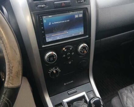 Серый Сузуки Гранд Витара, объемом двигателя 2 л и пробегом 320 тыс. км за 6300 $, фото 4 на Automoto.ua