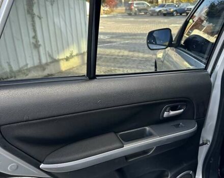 Серый Сузуки Гранд Витара, объемом двигателя 2 л и пробегом 312 тыс. км за 6500 $, фото 20 на Automoto.ua