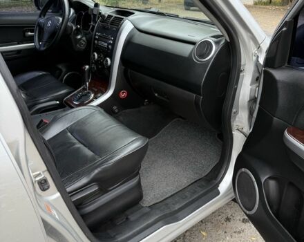 Сірий Сузукі Гранд Вітара, об'ємом двигуна 2 л та пробігом 158 тис. км за 7800 $, фото 11 на Automoto.ua