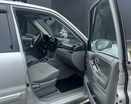 Сірий Сузукі Гранд Вітара, об'ємом двигуна 2.74 л та пробігом 400 тис. км за 6500 $, фото 8 на Automoto.ua