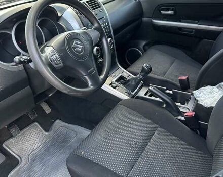 Серый Сузуки Гранд Витара, объемом двигателя 2 л и пробегом 312 тыс. км за 6500 $, фото 19 на Automoto.ua