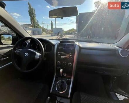 Сірий Сузукі Гранд Вітара, об'ємом двигуна 1.99 л та пробігом 170 тис. км за 6500 $, фото 4 на Automoto.ua