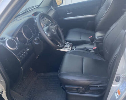 Сірий Сузукі Гранд Вітара, об'ємом двигуна 2 л та пробігом 251 тис. км за 6500 $, фото 12 на Automoto.ua