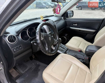 Серый Сузуки Гранд Витара, объемом двигателя 2 л и пробегом 241 тыс. км за 6200 $, фото 16 на Automoto.ua