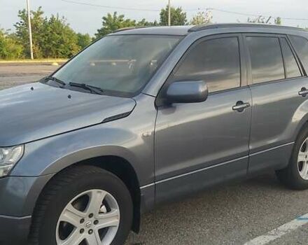 Серый Сузуки Гранд Витара, объемом двигателя 2 л и пробегом 185 тыс. км за 8800 $, фото 2 на Automoto.ua