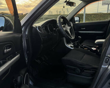 Серый Сузуки Гранд Витара, объемом двигателя 2 л и пробегом 180 тыс. км за 7000 $, фото 14 на Automoto.ua