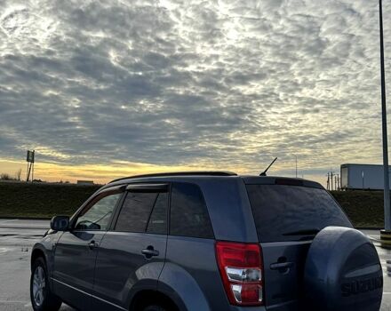 Сірий Сузукі Гранд Вітара, об'ємом двигуна 2 л та пробігом 180 тис. км за 7000 $, фото 6 на Automoto.ua