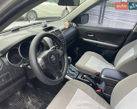 Серый Сузуки Гранд Витара, объемом двигателя 2 л и пробегом 163 тыс. км за 6000 $, фото 3 на Automoto.ua