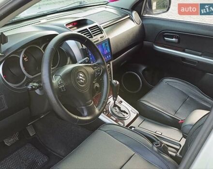 Серый Сузуки Гранд Витара, объемом двигателя 2 л и пробегом 148 тыс. км за 8800 $, фото 6 на Automoto.ua