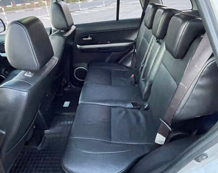 Серый Сузуки Гранд Витара, объемом двигателя 2 л и пробегом 230 тыс. км за 6550 $, фото 16 на Automoto.ua