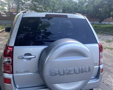Сірий Сузукі Гранд Вітара, об'ємом двигуна 2 л та пробігом 90 тис. км за 10000 $, фото 1 на Automoto.ua