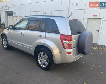 Сірий Сузукі Гранд Вітара, об'ємом двигуна 2 л та пробігом 251 тис. км за 6500 $, фото 1 на Automoto.ua