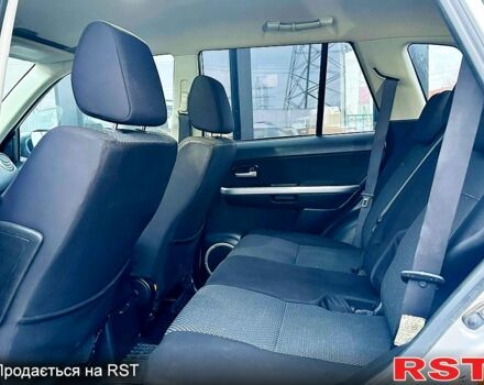 Сірий Сузукі Гранд Вітара, об'ємом двигуна 2 л та пробігом 250 тис. км за 5700 $, фото 12 на Automoto.ua