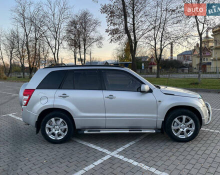 Серый Сузуки Гранд Витара, объемом двигателя 2 л и пробегом 230 тыс. км за 6550 $, фото 5 на Automoto.ua