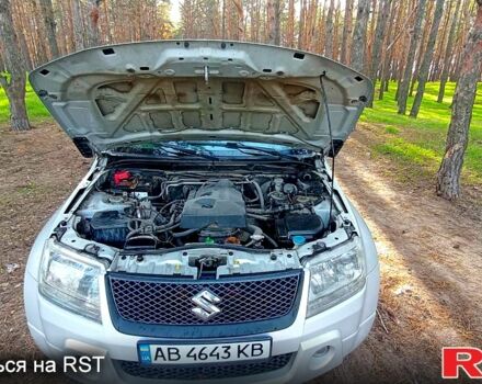 Сірий Сузукі Гранд Вітара, об'ємом двигуна 2 л та пробігом 154 тис. км за 7200 $, фото 3 на Automoto.ua