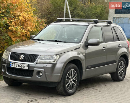 Сірий Сузукі Гранд Вітара, об'ємом двигуна 2 л та пробігом 279 тис. км за 8500 $, фото 1 на Automoto.ua
