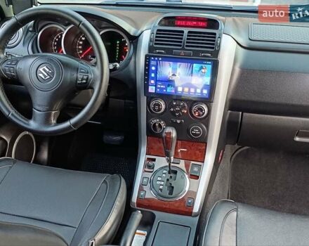 Серый Сузуки Гранд Витара, объемом двигателя 2 л и пробегом 148 тыс. км за 8800 $, фото 5 на Automoto.ua
