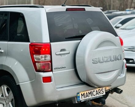 Сірий Сузукі Гранд Вітара, об'ємом двигуна 2 л та пробігом 250 тис. км за 5700 $, фото 4 на Automoto.ua